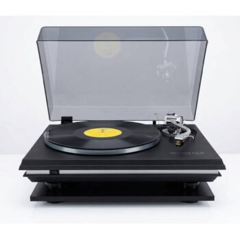 Systemdek III turntable with Linn Ittok arm and Linn Karma cartridge