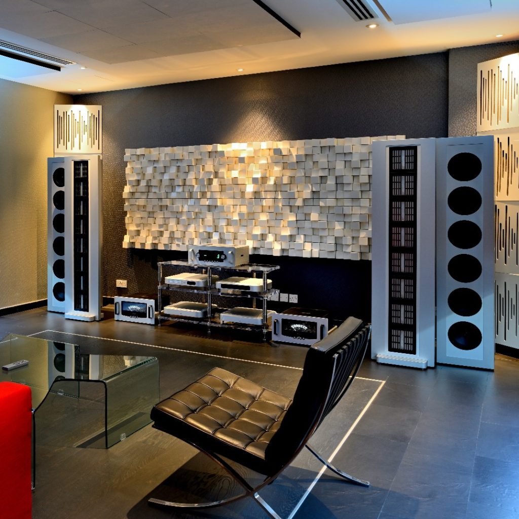 showroom_slide1